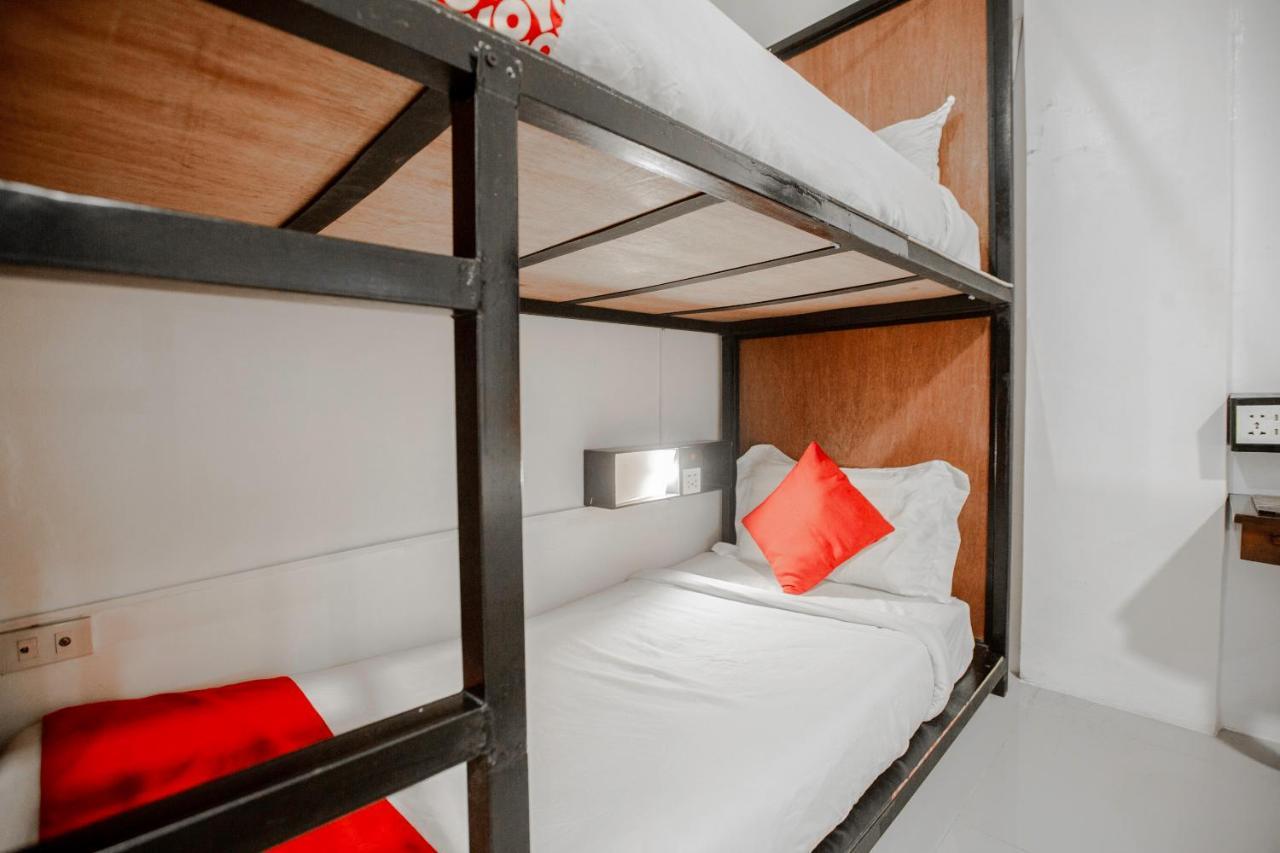 Hotel Super Oyo 134 The Bedstation Mandaluyong Exterior foto